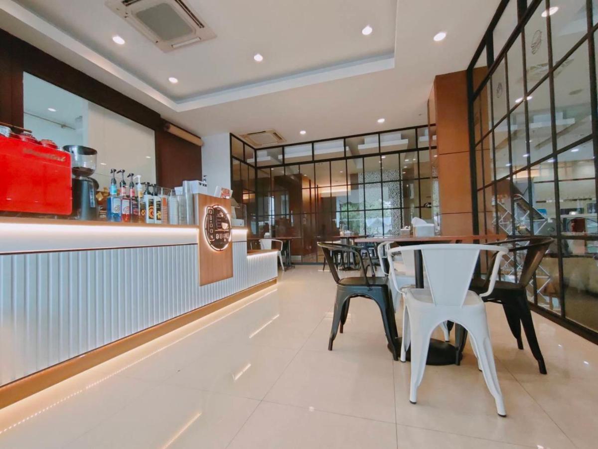 At 115 Hotel By Rompo Bangkok Dış mekan fotoğraf
